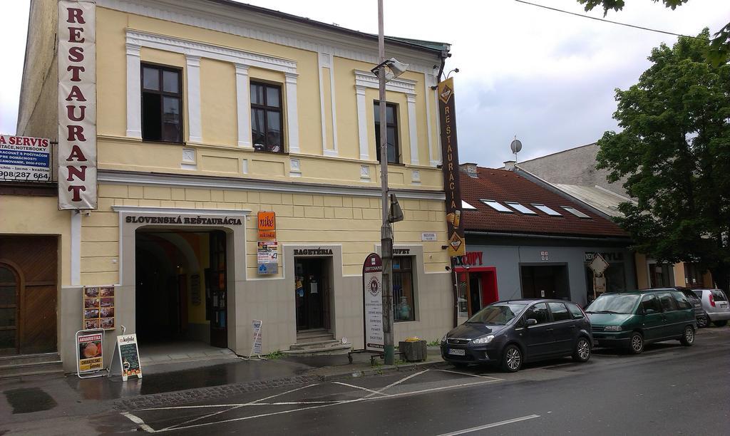 Penzion Marina Pri Slovenskej Restauracii Brezno Rom bilde